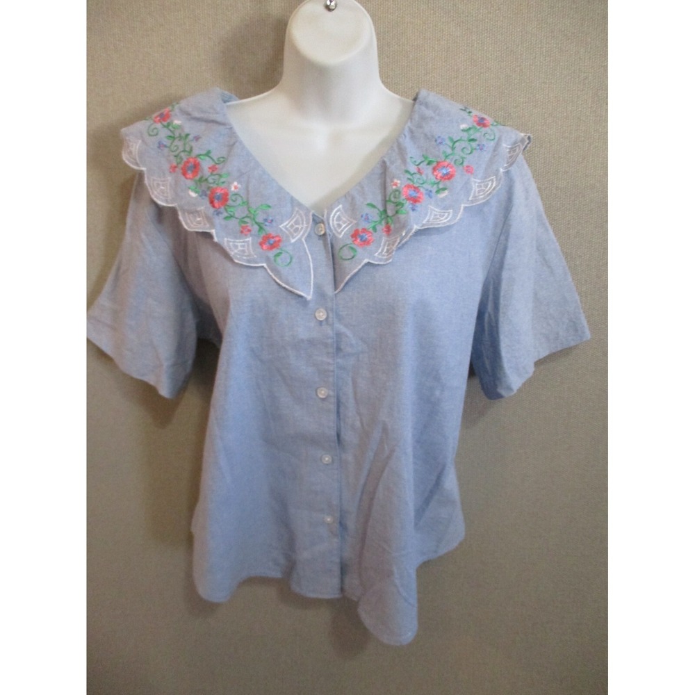 Embroidered Light Blue V-Neck Blouse with Scalloped Collar